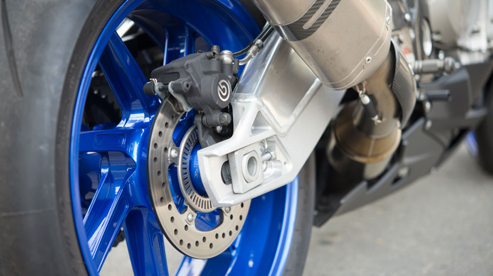 Chi tiết “cá mập trên cạn” BMW HP4 2014 duy nhất tại Việt Nam bmw hp4 2014 (22).jpg