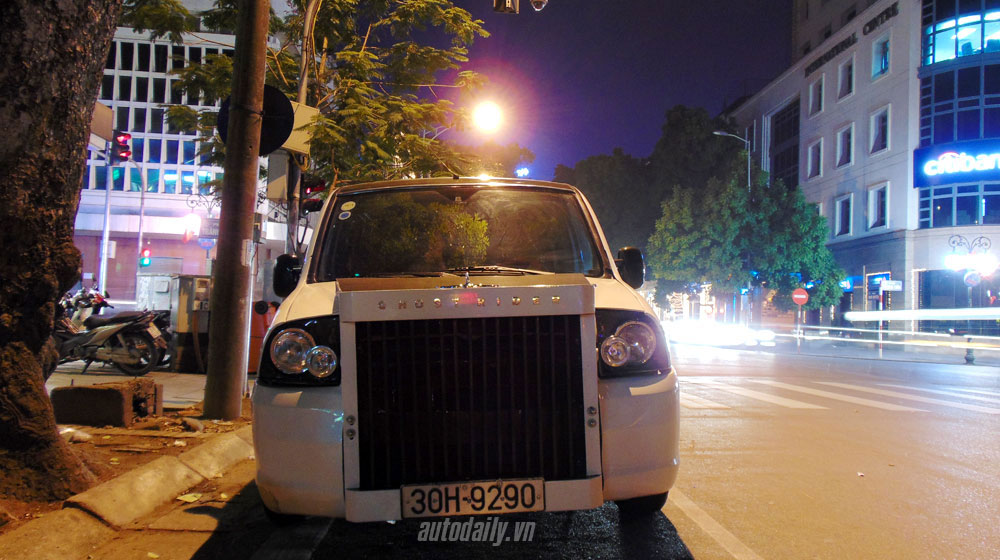 Người Hà Nội chế Rolls-Royce 