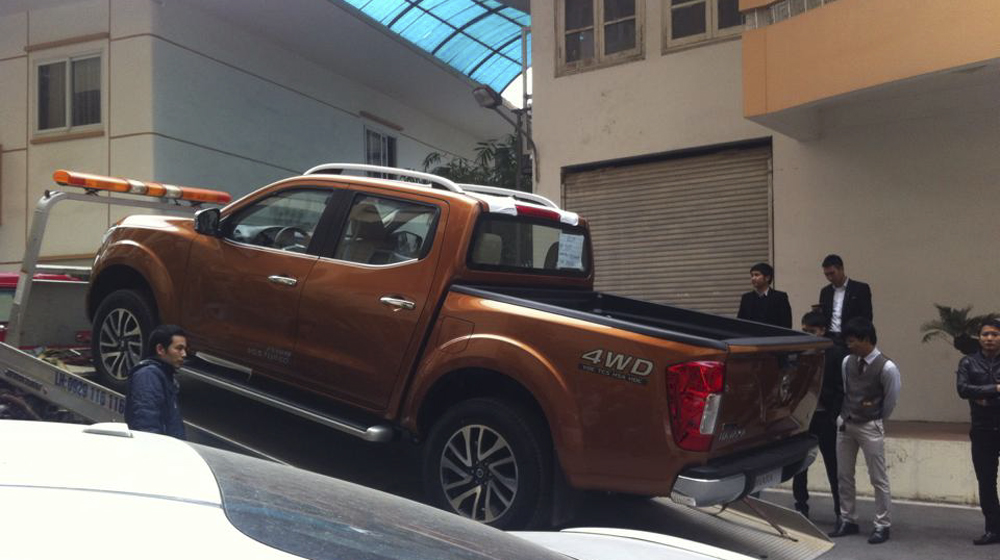 Lộ ảnh nóng Nissan Navara 2015 tại Hà Nội nissan nanvara 3.jpg