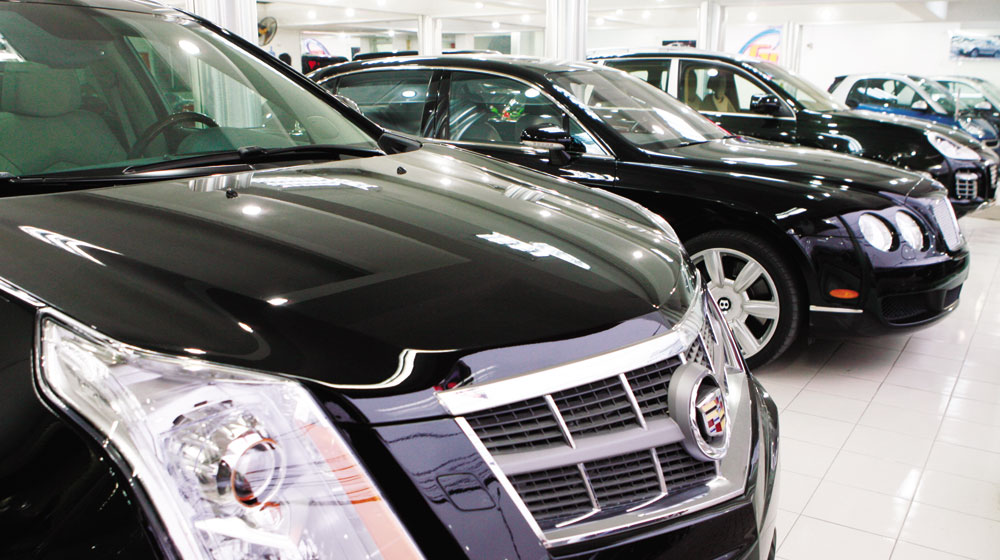 Gần Tết, ôtô “ngoại” ồ ạt đổ về Quảng Ninh nhapkhauoto.jpg