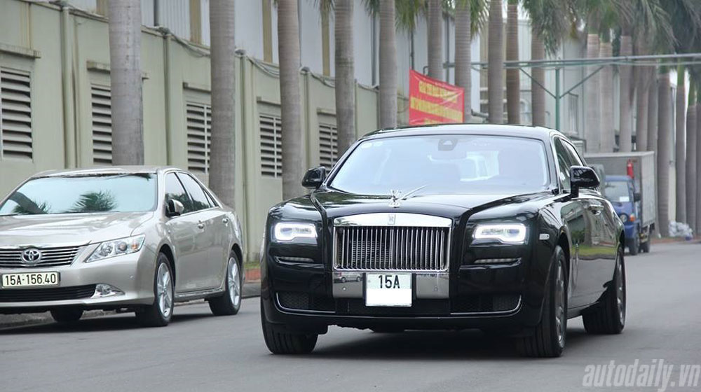 Rolls-Royce Ghost Series II chính hãng tại Việt Nam đến tay khách hàng rolls-royce ghost series II (3).jpg