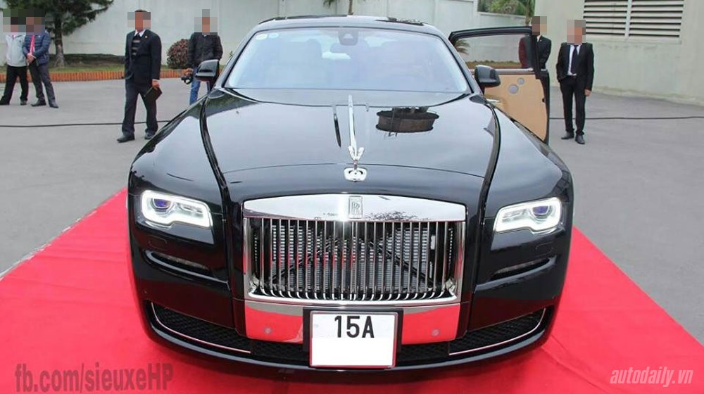 Rolls-Royce Ghost Series II chính hãng tại Việt Nam đến tay khách hàng rolls-royce-ghost-series-II-(5).jpg