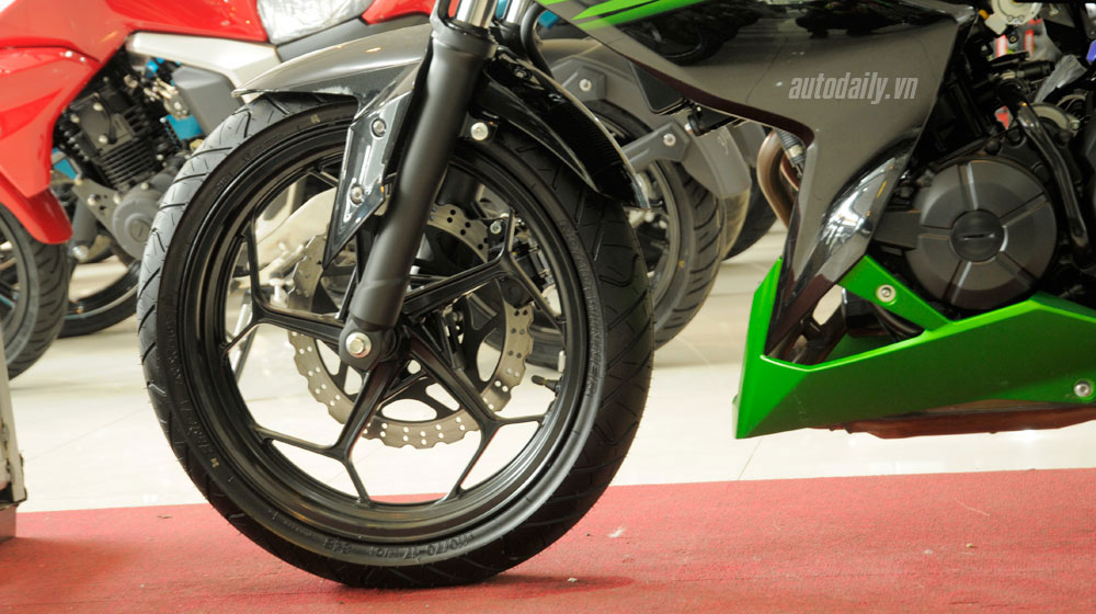 Kawasaki Z250 2015: Đối thủ đáng gờm của CBR250R và R25 kawasaki-Z250--(21).jpg
