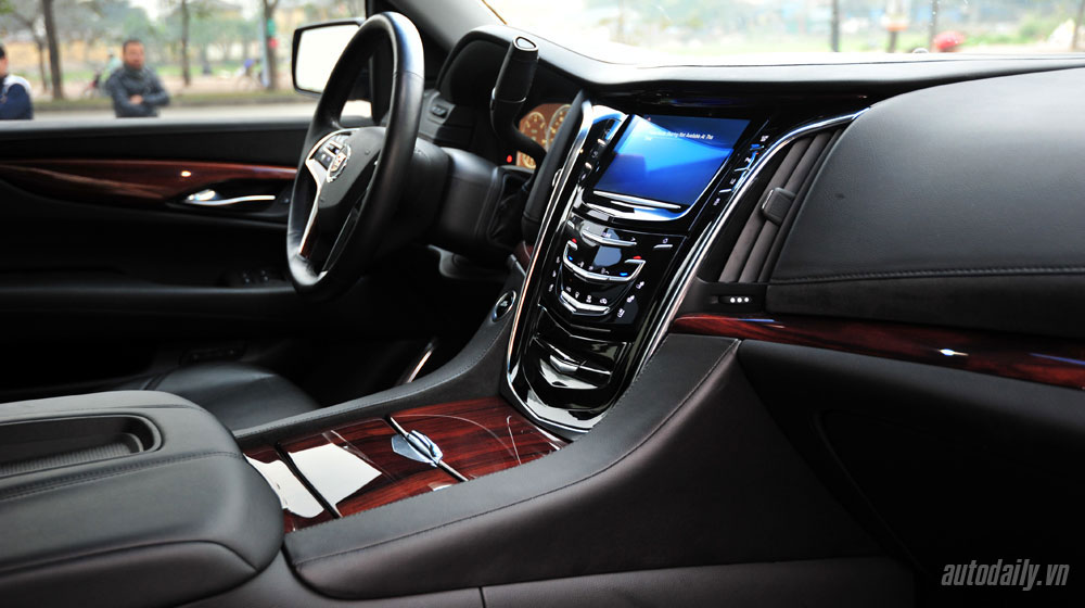 Chi tiết “khủng long Mỹ” Cadillac Escalade ESV 2015 tại Hà Nội cadillac ESV (11).jpg