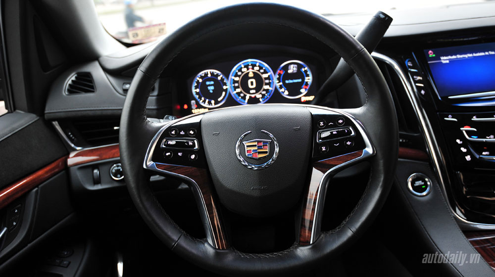 Chi tiết “khủng long Mỹ” Cadillac Escalade ESV 2015 tại Hà Nội cadillac ESV (14).jpg