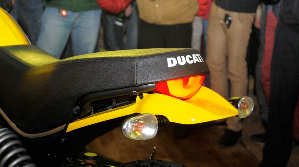 Chi tiết Ducati Scrambler 2015 vừa 