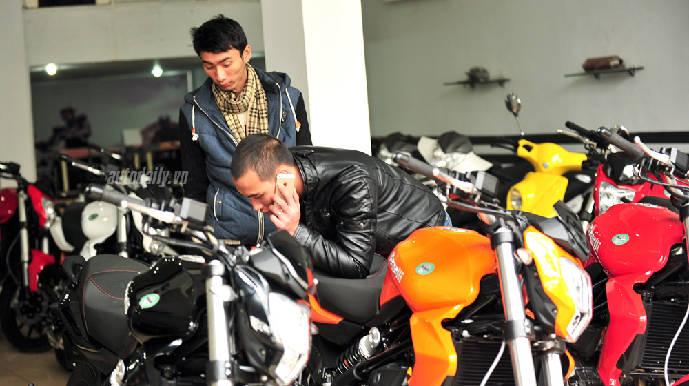 Loạt môtô 300cc giá 