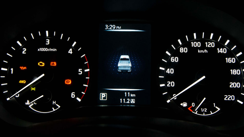 Tân binh NP300 Navara sắp tham chiến thị trường nissan-navara-2015 (3).jpg