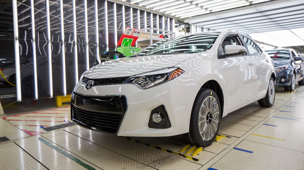 Toyota sản xuất chiếc Corolla thứ 500.000 tại nhà máy Mississippi Corolla-500k-1.jpg