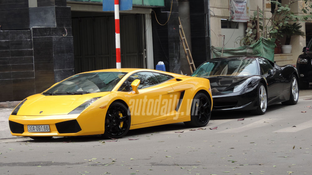 Đại gia bí ẩn trưng dàn siêu xe khủng đón năm mới tại Hà Nội dan sieu xe khun (13).jpg