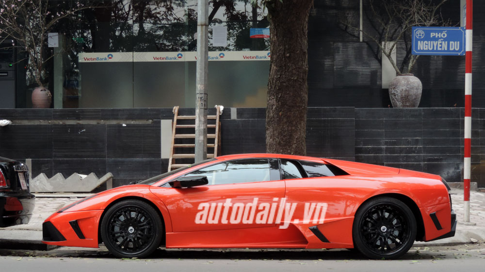 Đại gia bí ẩn trưng dàn siêu xe khủng đón năm mới tại Hà Nội dan sieu xe khun (4).jpg