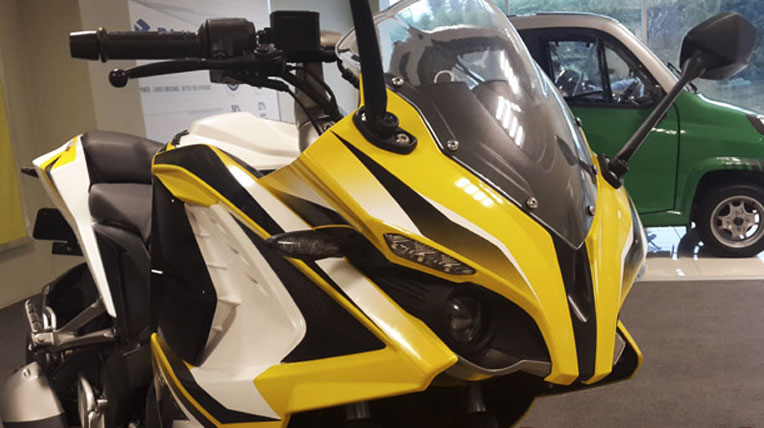 Thêm một mẫu môtô 200cc giá “siêu rẻ” trình làng Bajaj-Pulsar-200SS-7.jpg