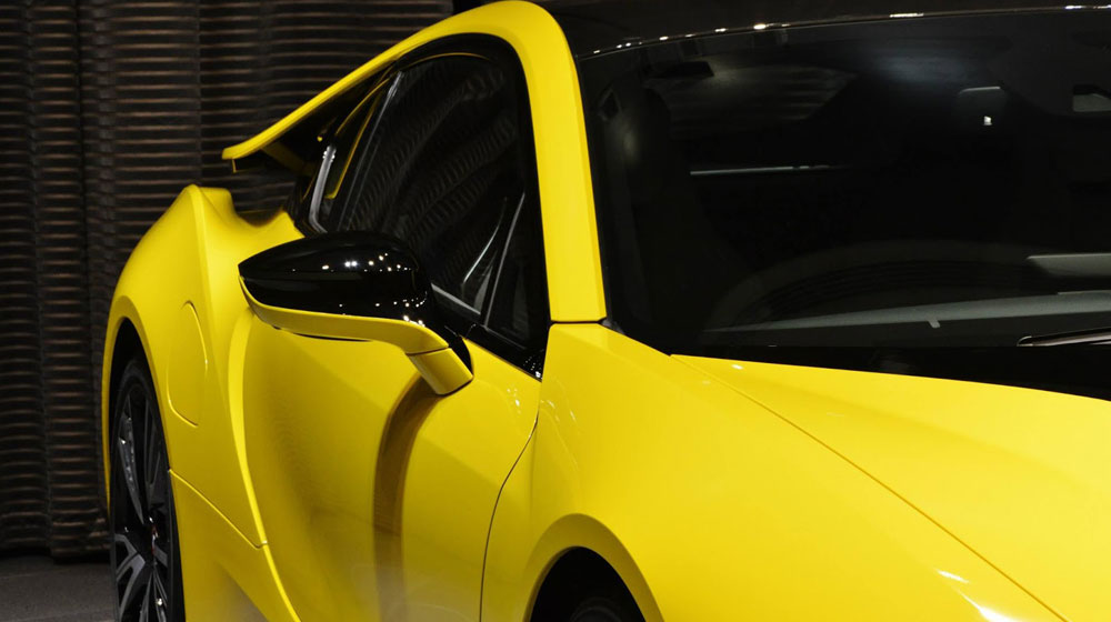 BMW i8 mang “bộ cánh vàng” bắt mắt Yellow-BMW-i8-16.jpg