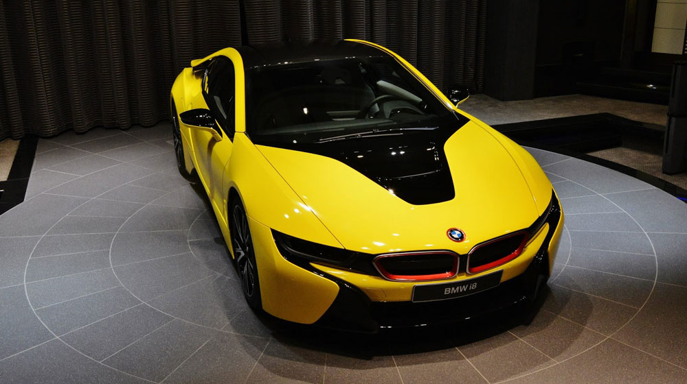 BMW i8 mang “bộ cánh vàng” bắt mắt Yellow-BMW-i8-17.jpg