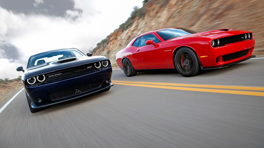 Điểm danh xế khủng trong Fast and Furious 7 2015-Dodge-Challenger-SRT-Action.jpg