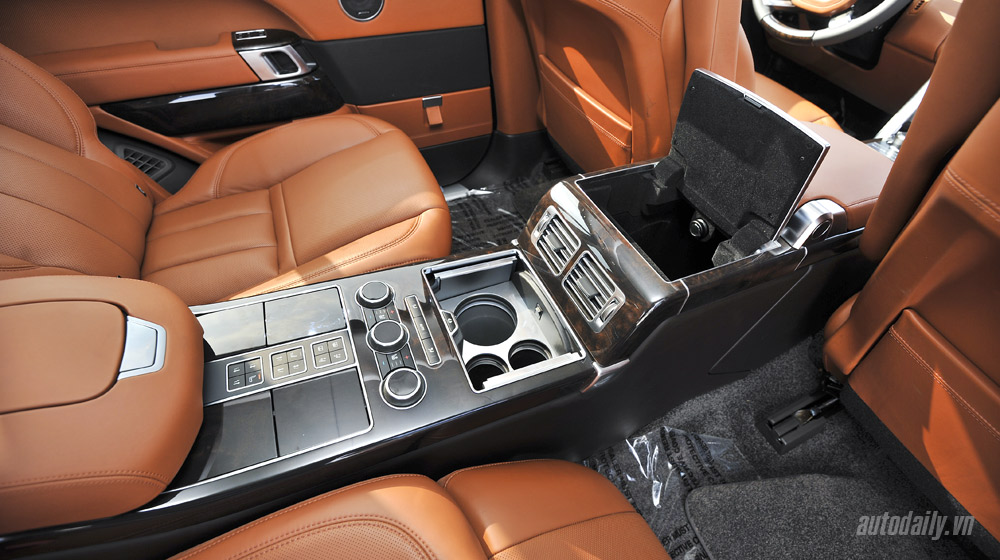 Hàng hiếm Range Rover Autobiography LWB Black Edition thứ 4 về Việt Nam RangeRover Auto Biography Black (31).jpg