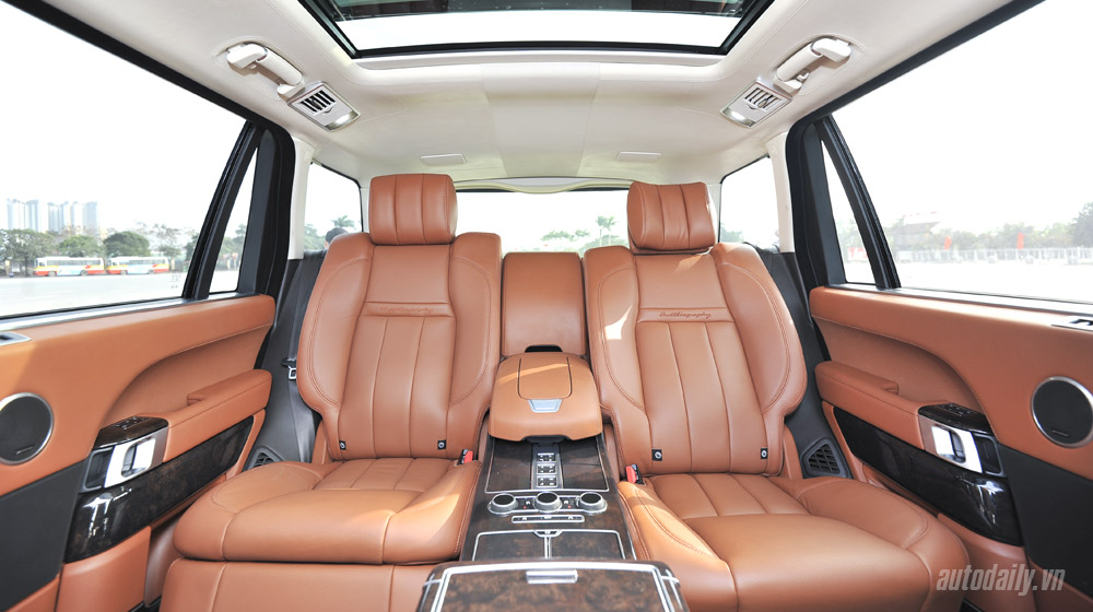 Hàng hiếm Range Rover Autobiography LWB Black Edition thứ 4 về Việt Nam RangeRover Auto Biography Black (40).jpg