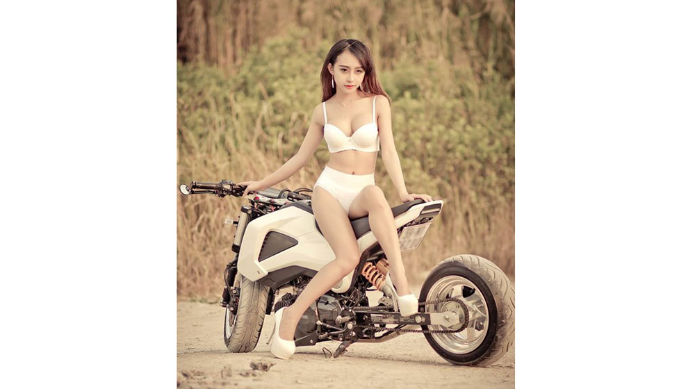 9X sexy đọ dáng cùng Honda MSX độ 