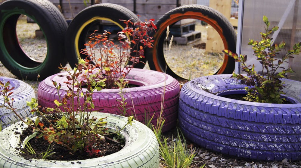10 công dụng tuyệt vời từ lốp ôtô cũ tai-su-dung-lop-(9).jpg