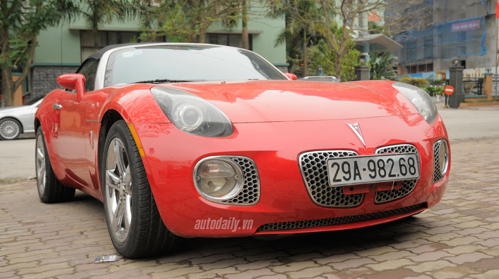 Chi tiết hàng hiếm Pontiac Solstice Coupe tại Việt Nam pontiac Solstice Coupe (11).jpg
