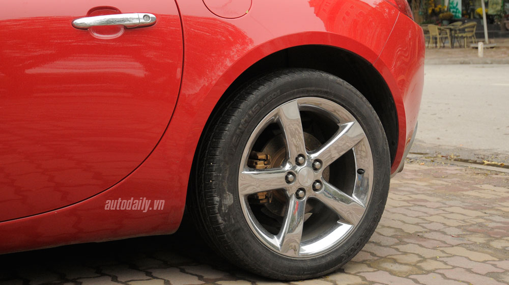 Chi tiết hàng hiếm Pontiac Solstice Coupe tại Việt Nam pontiac Solstice Coupe (13).jpg