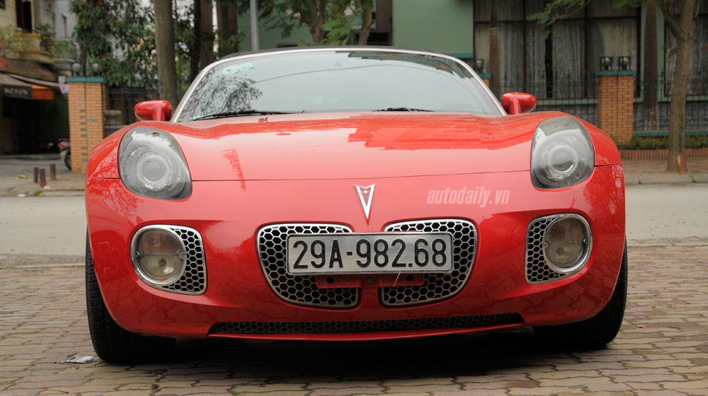 Chi tiết hàng hiếm Pontiac Solstice Coupe tại Việt Nam pontiac Solstice Coupe (8).jpg