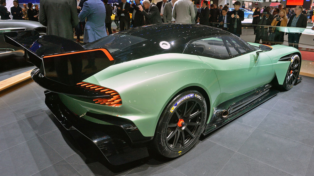 Ngắm những chi tiết độc và lạ trên Aston Martin Vulcan 04-aston-martin-vulcan-geneva-1-1425401127_1200x0.jpg