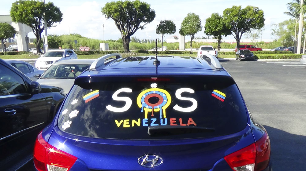 Ở nơi “mua ôtô khó như lên giời” car-in-venezuela-(3).jpg