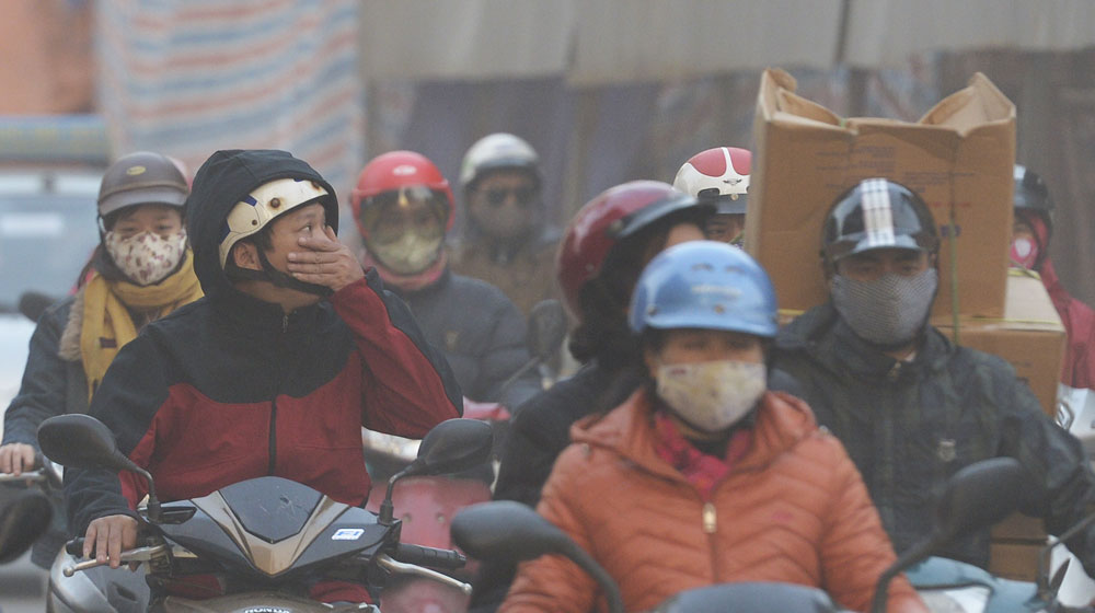 Khí thải xe máy có thể khiến phụ nữ vô sinh khi-thai-xe-may-(2).jpg