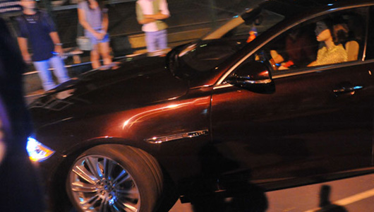 Nữ “sao” Việt nào sở hữu nhiều xế sang nhất? Xe-_HNH-4.jpg