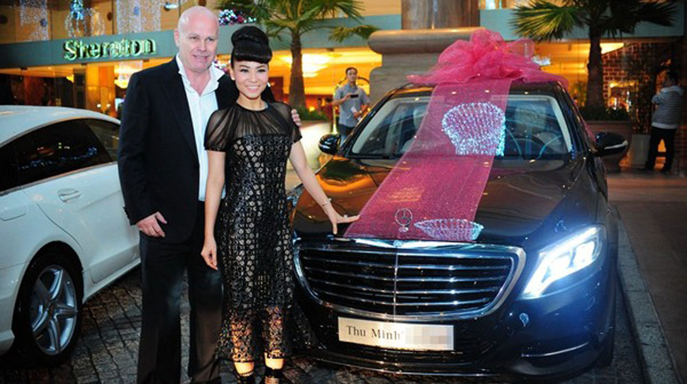 Những xe sang tiền tỷ của các 