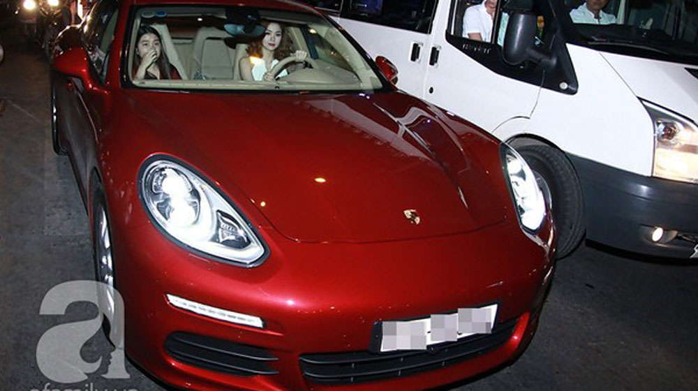 Những xe sang tiền tỷ của các 