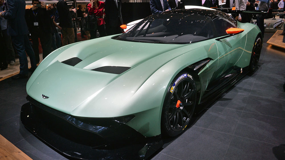 5 siêu xe gây “bão ” tại Geneva Motor Show 2015 03-aston-martin-vulcan-geneva-1.jpg