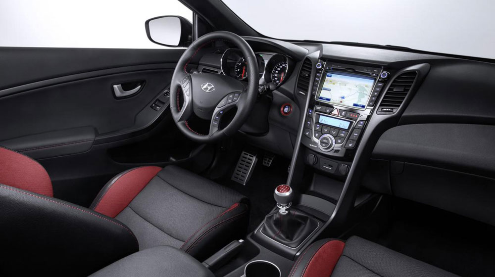 Hyundai i30 Turbo “đặt chân” đến Geneva hyundai-i30-turbo (2).jpg