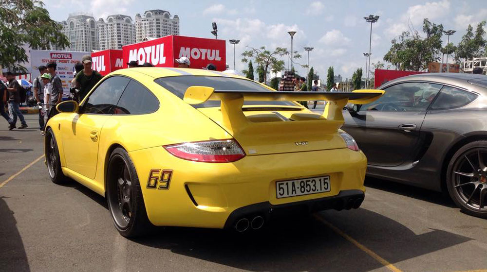 Dàn xế khủng tụ họp tại ngày khai màn Motul Stunt Fest 2015 11025819_581230332013294_1400703306917468582_n.jpg