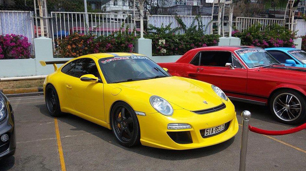 Dàn xế khủng tụ họp tại ngày khai màn Motul Stunt Fest 2015 11057368_581229722013355_541942872891369002_n.jpg