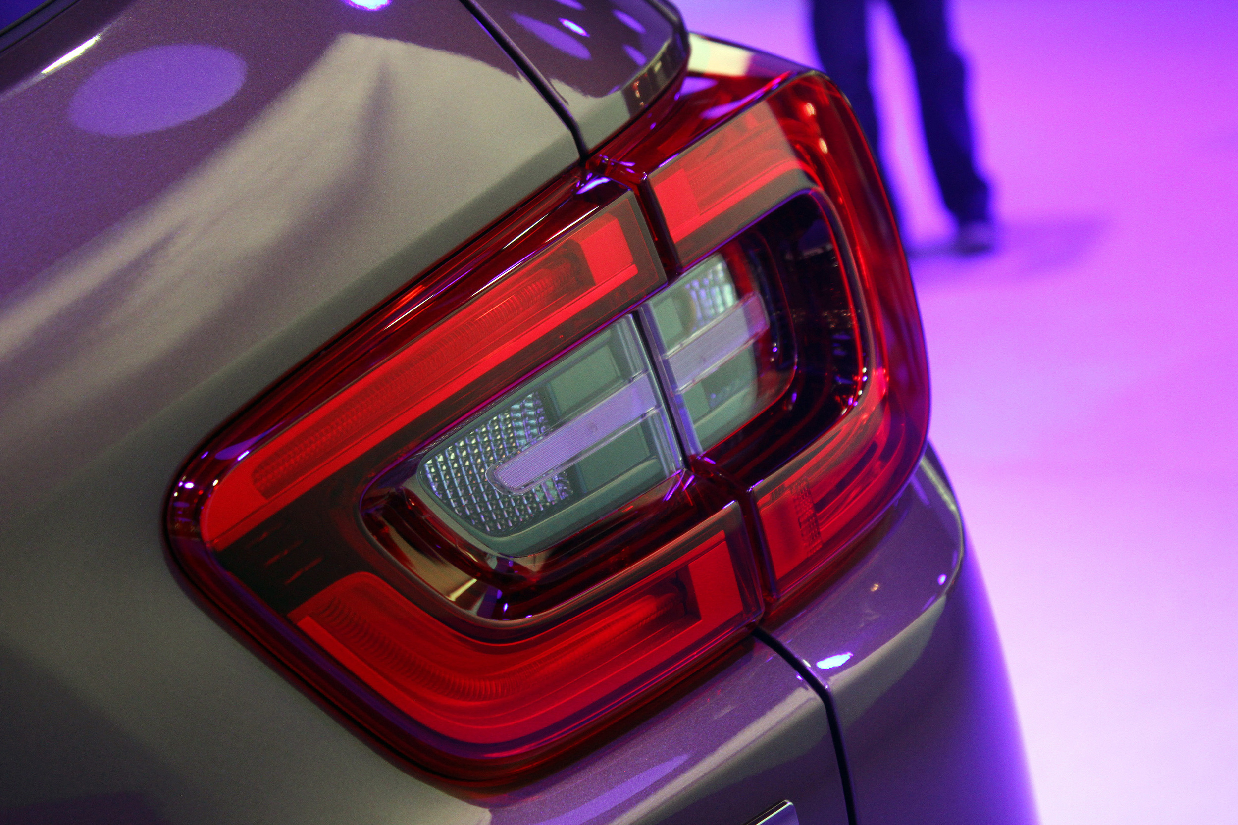 Renault Kadjar – Sẵn sàng thách thức đối thủ trong phân khúc CUV renault-kadjar-10-1.jpg