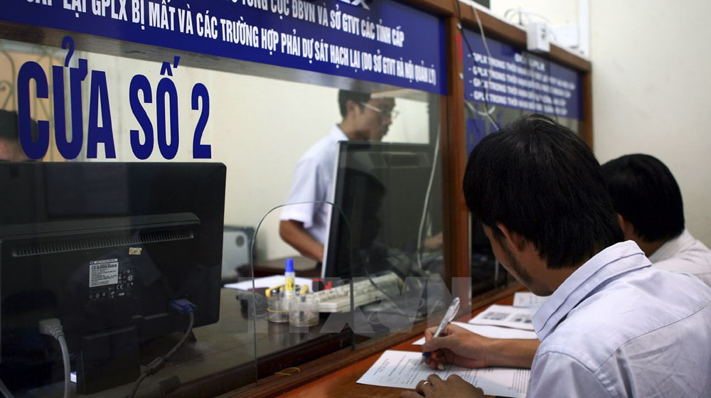 Đăng ký cấp đổi bằng lái xe qua một “cú” điện thoại giaypheplaixe.jpg