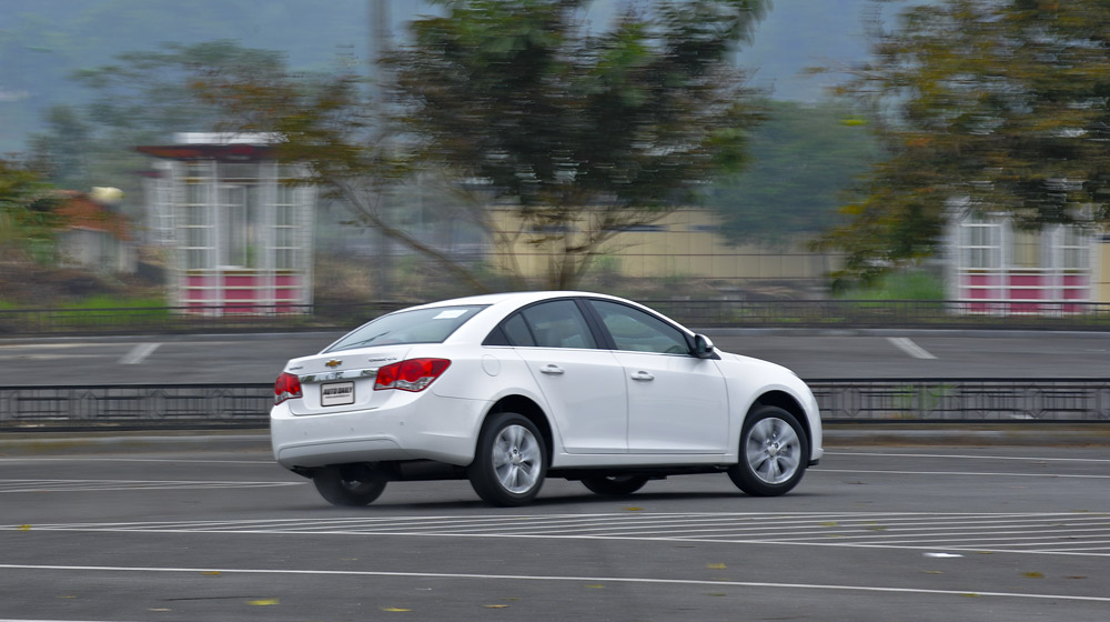 Chevrolet Cruze 2014 (24).jpg