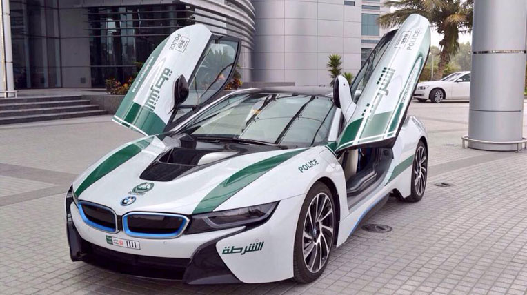 Cảnh sát Dubai lại tậu “xế khủng” Dubai-Police-BMW-i8-1.jpg