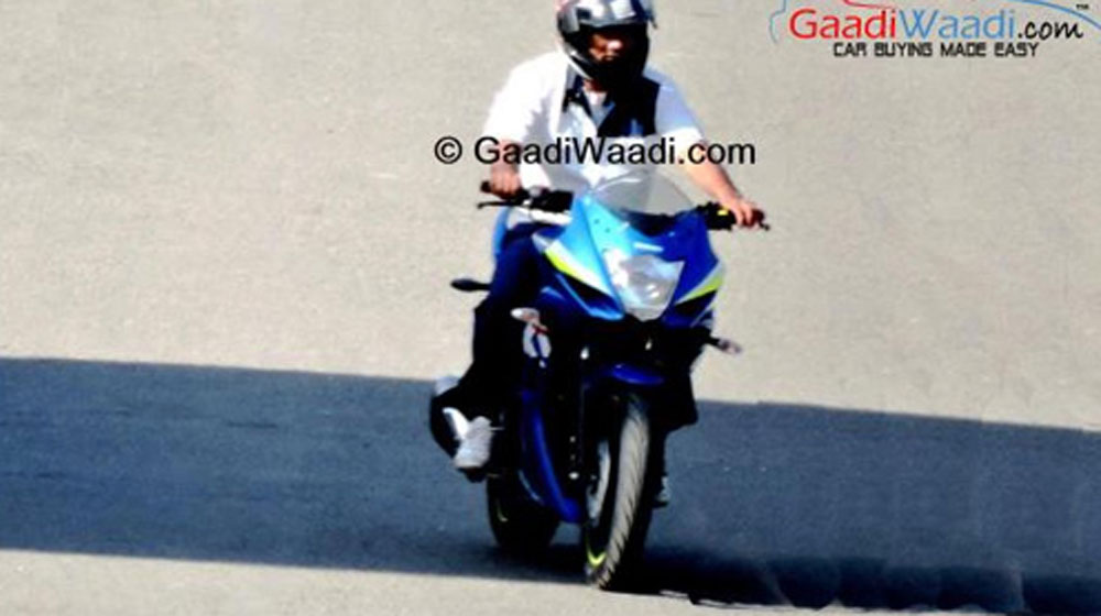 Đối thủ của Honda CBR150R và Yamaha R15 tiếp tục lộ ảnh nóng Suzuki-Gixxer-SLK-2-5797-1425983446.jpg