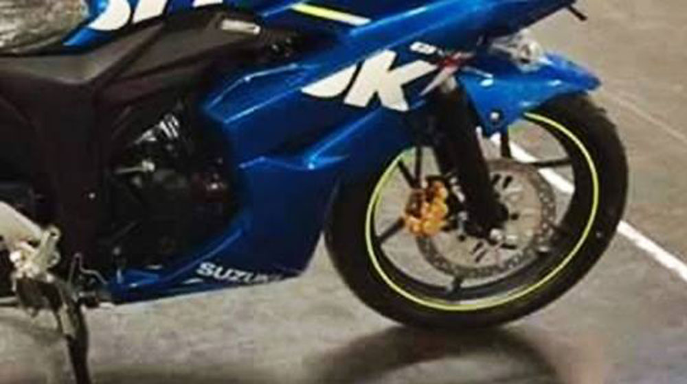 Đối thủ của Honda CBR150R và Yamaha R15 tiếp tục lộ ảnh nóng tiep-tuc-lo-mau-sportbike-150-moi-cua-suzuki-9124-1426056614-54ffe5a699046.jpg