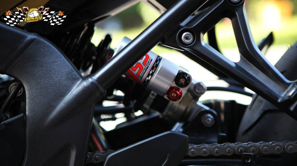 Ngỡ ngàng trước vẻ đẹp của Honda CB650F độ cực chất honda-cb650f-son-phoi-mau-cuc-lung-linh-5495-1426060383-54fff45f0713e.jpg