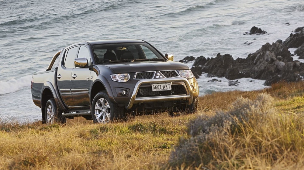 Xe bán tải nào rẻ nhất thị trường Việt? mitsubishi-triton.jpg