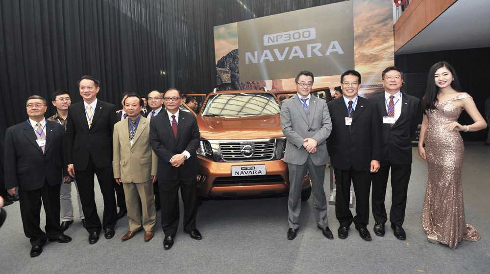 2015 là một năm đầy hứa hẹn với Nissan Việt Nam ra mat NP300 Navara  2015 (6).jpg