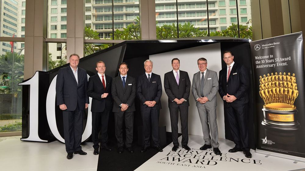 Mercedes-Benz kỷ niệm 10 năm giải thưởng Dịch vụ xuất sắc mbv (2).jpg