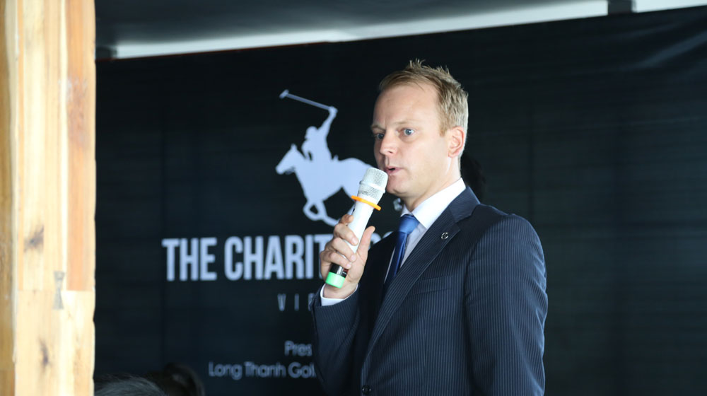 Mercedes-Benz đồng hành cùng Vietnam Charity Polo Cup 2015 polo-charity-cup (2).jpg