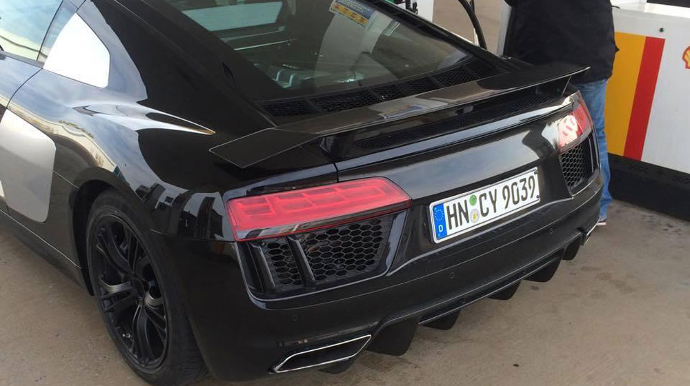 Audi R8 2015 “bằng xương, bằng thịt” xuống phố audi-r8-2015 (2).jpg