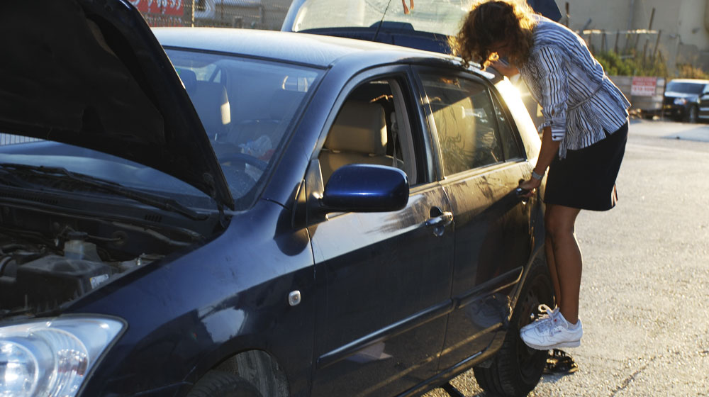 7 điều “các mợ” rất lười làm khi sở hữu ôtô car-repair-self-defense-2.jpg