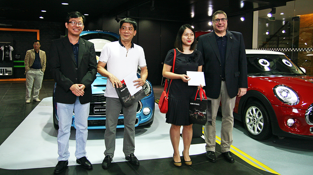 MINI Cooper 5 cửa chính thức ra mắt tại Hà Nội mini-cooper (1).JPG